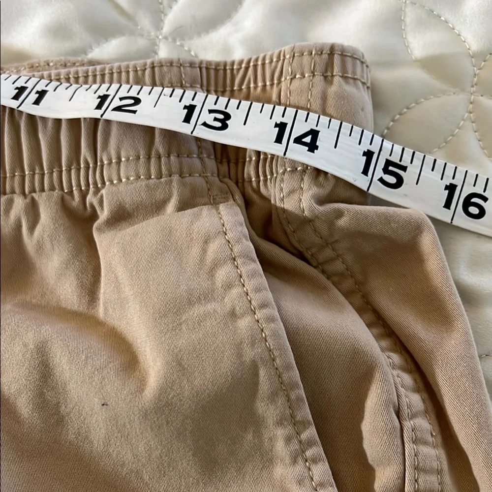 GAP Beige Athletic Drawstring Shorts - Picture 4 of 7